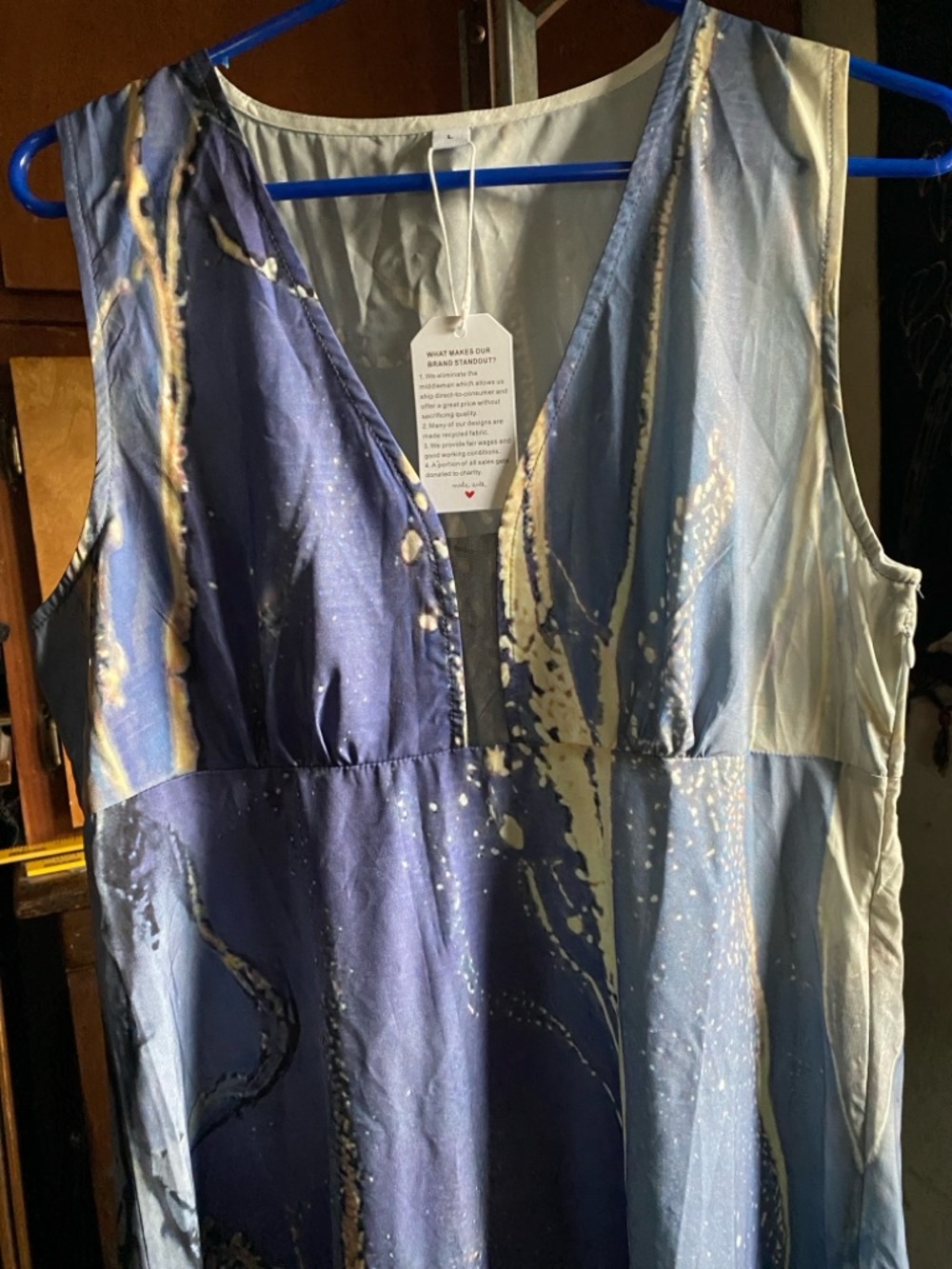 Brand new with the tag Sleeveless Blue Marble-Print V-Neck Dress - Picture 5 of 12